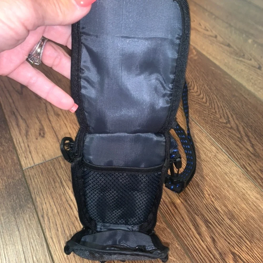 Samsonite Small Padded Crossbody Camera Bag w/ Adjustable Multi Compartments